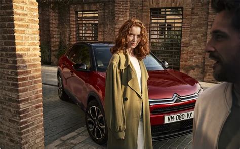 CITROËN ADOPTS CHATGPT TO ENHANCE THE ONBOARD .